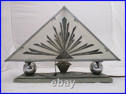 1920s 30s Art Deco Lamp With Triangular Decorated Glass Shade Arts Decoratifs