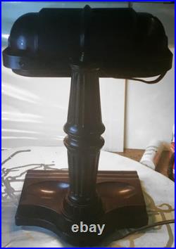 1940's BAKELITE DESKTOP LAMP GREAT CONDITION ART DECO