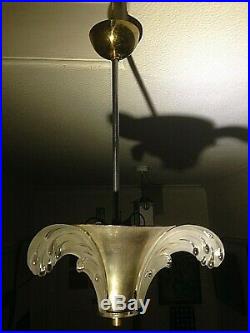 AN ORIGINAL 1930's LALIQUE-TYPE ART DECO CEILING LAMP MODERNIST RETRO VINTAGE