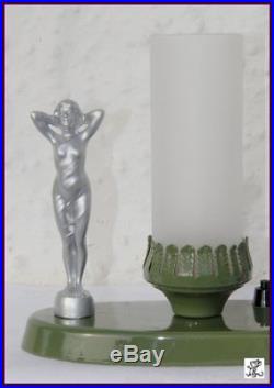 An American Spelter Lady Art Deco Lamp In Superb Condition Late 30's Early 40's