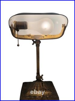 Antique Banker's Desk Lamp Emeralite No 8734 Green Shade