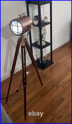Antique Rusty Searchlight Tripod Marine Spotlight Floor Stand LED Studio Lamps