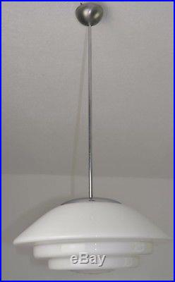 Art Deco 20er 30er MITHRAS Bauhaus Lampe Deckenlampe Opalglas weiß Milchglas