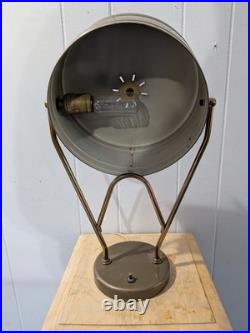 Art Deco Articulating Desk Lamp (circa 1939 NYWF Style)