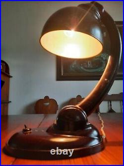 Art Deco E. K Cole Bauhaus Grande Lampe Bakelite Bordeaux Typ 1126