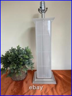 Art Deco Modernist Style Skyscraper Lucite Table Lamp 34