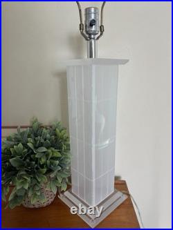 Art Deco Modernist Style Skyscraper Lucite Table Lamp 34