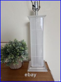 Art Deco Modernist Style Skyscraper Lucite Table Lamp 34