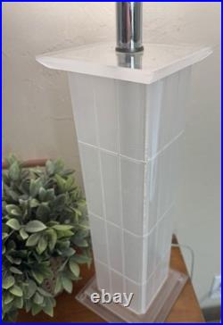 Art Deco Modernist Style Skyscraper Lucite Table Lamp 34