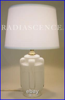 Art Deco Streamline Frosted Glass Buttress Sculpture Table Lamp 1930's Lalique