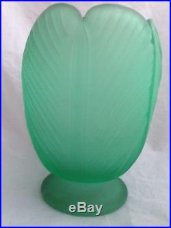 BAGLEY GLASS'TULIP' LAMP 1930s Art Deco Uranium Green Glass