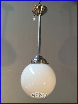 BAUHAUS Jugendstil ART DECO Lampe Milchglas-KUGEL Chrom original um 1920