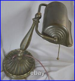 FINE ANTIQUE ART DECO BANKER'S LAMP BRONZE WITH PATINA PARTIAL REWIRE C 1920-30s