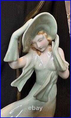 Fasold & Stauch Art Deco German Porcelain Lady In Green In The Wind Lamp
