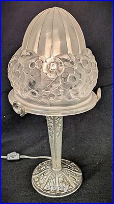 French 1930 Art Deco Table Lamp. Daum Degué era France
