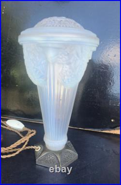 Georges Leleu/jehel Rare Night Light Opalescent Glass Art Deco 1931 Ht. 27cm