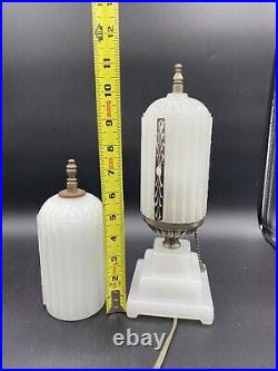 Houzex White Art Deco Glass Table Lamp With Extra Shade