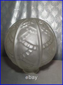 Huge art deco glass globe 1920 1930 for lamp chandelier sconce in excellent condition