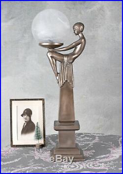 Lampe Art Deco Frauenakt Tischleuchte Bauhaus Tischlampe Kugelschirm Leuchte neu