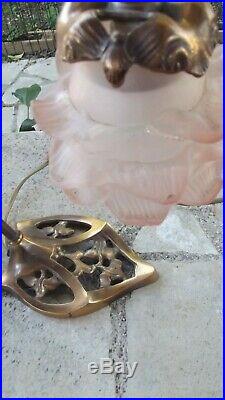 Lampe bronze à poser style Art Déco tulipe pâte de verre forme rose