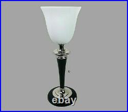 Mazda Lampe, Leuchte, Tischlampe mit weißem Schirm, Art déco Lampe für Kommode