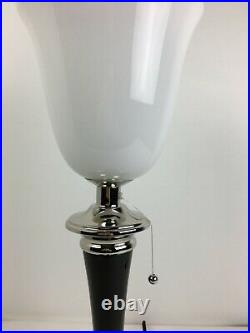 Mazda Lampe, Leuchte, Tischlampe mit weißem Schirm, Art déco Lampe für Kommode