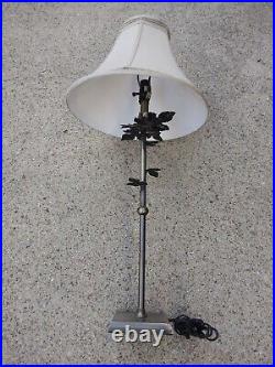 Nice Antique Art Deco bronze Floral Table Lamp