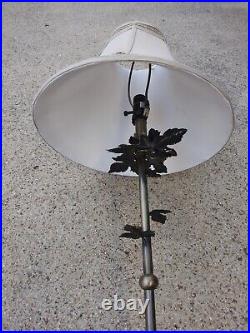 Nice Antique Art Deco bronze Floral Table Lamp