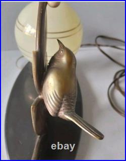 Pretty Art Deco lamp, animal bronze, bird on branch, signed Guy, 1930s