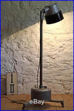 Stehlampe Antik IndustrieDesign Alt Fabrik Metall Vintage Bauhaus Art Deco Lampe