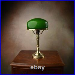 Table Lamp in Art Deco Style Green