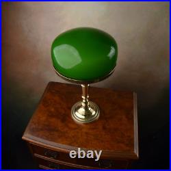 Table Lamp in Art Deco Style Green
