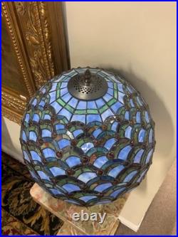 Tiffany Style Lamp