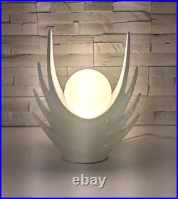 VTG 80's White wave art deco ceramic lamp