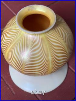 VTG Art Deco. Signed Steuben Gold Aurene & Opal Pulled Feather Glass Shade