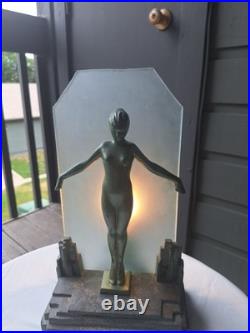 VintageFrankart Art Deco Lady Lamp. City backgrond. Beautiful lady, glass shades