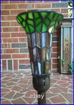Vintage ART DECO LADY HOLDING leaded Stained Glass Table LAMP Nouveau Metal 16