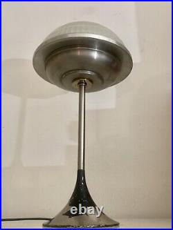 Vintage Art Deco Modernist Lamp