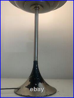 Vintage Art Deco Modernist Lamp