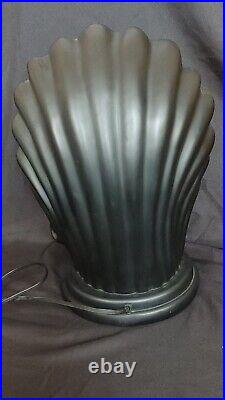 Vintage Art Deco Style Black Shell Lamp w Rotating Multicolor Kissing Couple