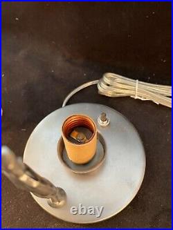 Vintage Art Deco nude figural lamp