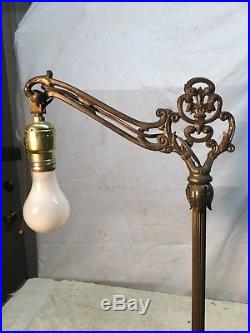 Vintage Brass Flower Leaf Floor Lamp art deco Jadite Good light switch