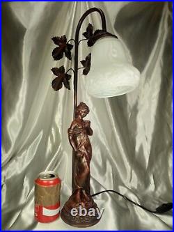 Vintage French Art Deco Nouveau Style Figural Signed Table Lamp Statue Metal