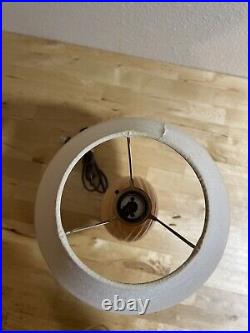 Vintage Post Modern Art Deco Nouveau Revival Wave 80's Pink Peach Ceramic lamp