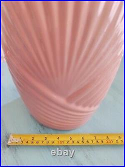 Vintage Table Lamp Retro 80s Contemporary Art Deco Ceramic Coral Pink Scalloped