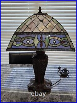 Vintage Tiffany Art Deco Style Iridescent Stained Glass Accent Lamp 24