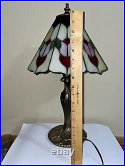 Vintage Tiffany Style Rose Flower Stained Glass Brass Art Deco Desk Lamp