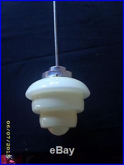 Vintage art deco Ceiling lamp 1920/30. Creme opaline glass! Original