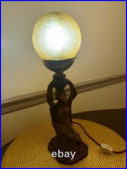 Vtg ART DECO Egyptian Revival Bronzed Spelter Figural Lamp With Globe Brain Shade