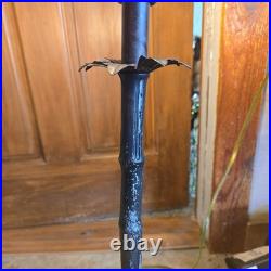 Vtg Art Deco Claw Footed Cast Iron accent lamp